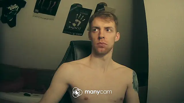 Snapshot of Milkyman7 chatting on December 27, 2024, 11:42 pm Milkyman7 online show from December 27, 2024, 11:42 pm