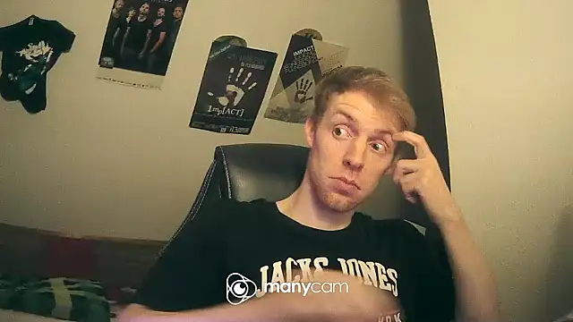 Snapshot of Milkyman7 chatting on February 8, 2025, 9:57 pm Milkyman7 online show from February 8, 2025, 9:57 pm