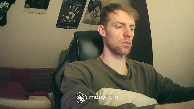 Snapshot of Milkyman7 chatting on January 2, 2025, 9:18 pm Milkyman7 online show from January 2, 2025, 9:18 pm