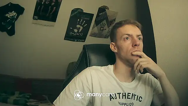 Snapshot of Milkyman7 chatting on February 15, 2025, 9:17 pm Milkyman7 online show from February 15, 2025, 9:17 pm