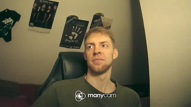 Snapshot of Milkyman7 chatting on December 20, 2024, 9:06 pm Milkyman7 online show from December 20, 2024, 9:06 pm