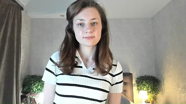 Snapshot of MauriceWireman chatting on May 18, 2026, 5:18 pm MauriceWireman online show from May 18, 2026, 5:18 pm