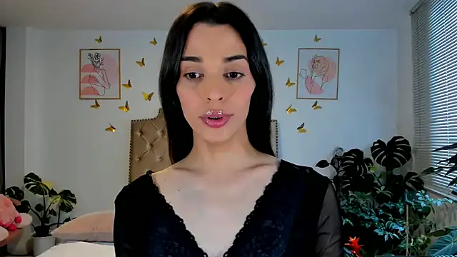 bella grego online show from June 19, 2026, 8:25 pm
