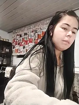 julietaflame online show from April 24, 2026, 3:30 am