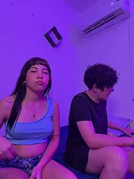 Luna Izk online show from April 29, 2026, 1:04 pm