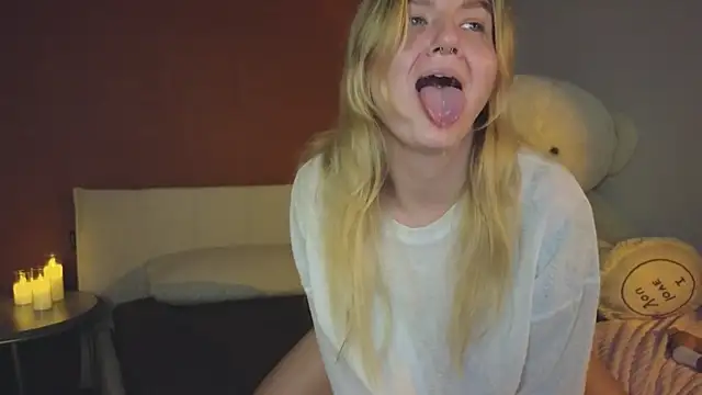 Snapshot of TonyaMeow chatting on July 19, 2026, 4:59 pm TonyaMeow online show from July 19, 2026, 4:59 pm