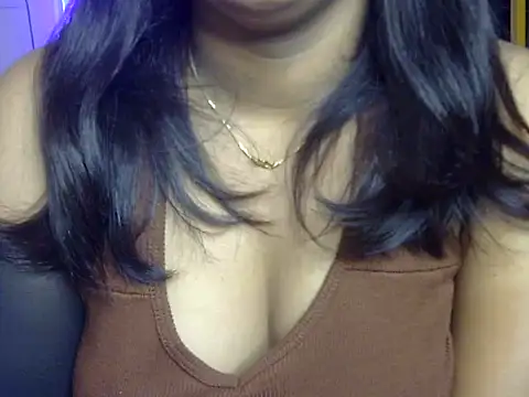 Snapshot of VelvetNaina chatting on May 2, 2026, 2:06 am VelvetNaina online show from May 2, 2026, 2:06 am