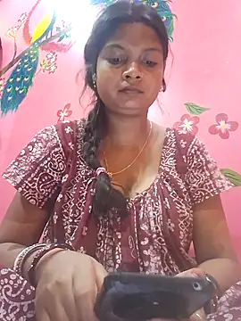 Simupaul001 online show from April 29, 2026, 11:55 pm