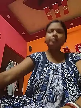 Simupaul001 online show from July 9, 2026, 4:06 pm