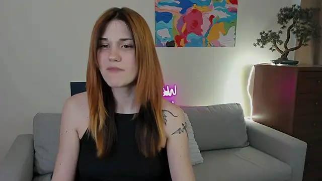 Snapshot of elani_lune chatting on May 17, 2026, 12:05 pm elani lune online show from May 17, 2026, 12:05 pm