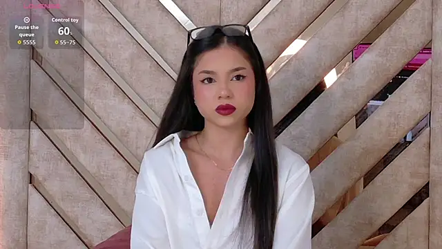 Snapshot of Valeria-Beltran chatting on July 7, 2026, 4:26 am Valeria-Beltran online show from July 7, 2026, 4:26 am