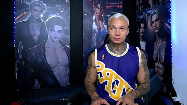Snapshot of damian_becker chatting on June 19, 2026, 10:25 pm damian becker online show from June 19, 2026, 10:25 pm
