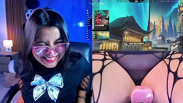 LuciaReid online show from July 8, 2026, 1:56 pm