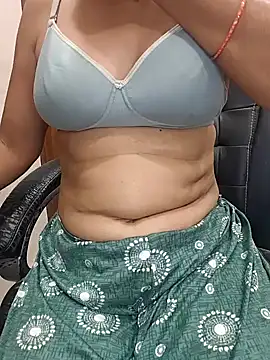 Snapshot of SEEMA_333 chatting on April 19, 2026, 4:41 pm SEEMA 333 online show from April 19, 2026, 4:41 pm