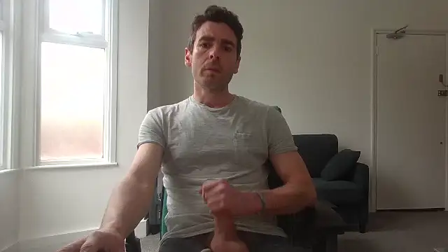 frenchbdmaninlondon online show from May 20, 2026, 2:47 pm
