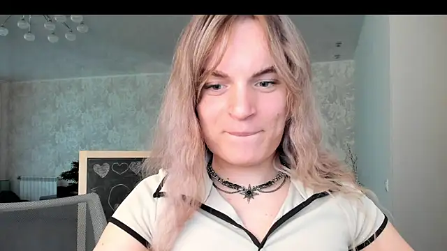 milliKira006 online show from April 26, 2026, 1:08 pm
