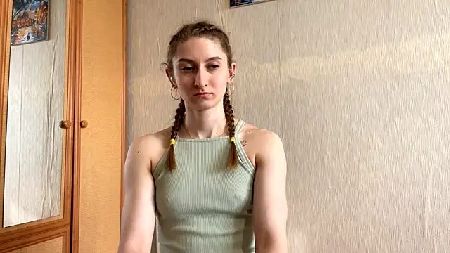 Snapshot of ElWolsen chatting on May 14, 2026, 3:20 pm ElWolsen online show from May 14, 2026, 3:20 pm