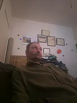 ANDYSEXY1310 online show from April 18, 2026, 3:47 pm