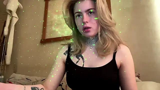 TRAMADOLL2008 online show from April 19, 2026, 8:37 am