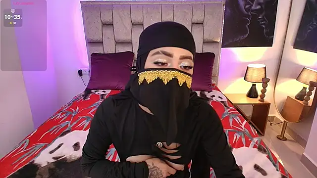 dara lux online show from April 24, 2026, 4:36 am