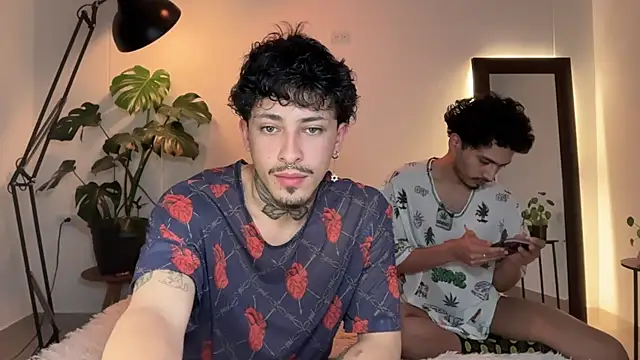 Noah and Steven online show from May 9, 2026, 8:01 pm
