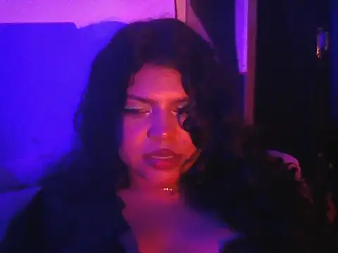 katiuskaxoxo online show from May 17, 2026, 5:51 am