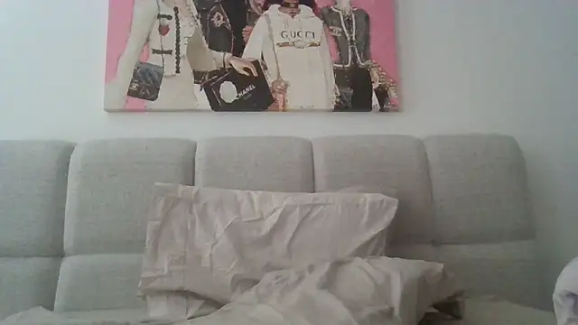 EllesWorld online show from April 19, 2026, 5:36 pm