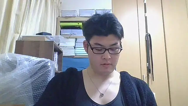 Snapshot of shun_201 chatting on April 20, 2026, 1:13 pm shun 201 online show from April 20, 2026, 1:13 pm