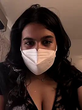 spicy-milkerss online show from April 19, 2026, 9:54 am