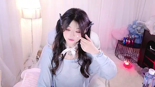 ChuYI-007 online show from May 2, 2026, 8:52 am