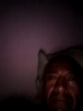 roble458 online show from April 26, 2026, 4:32 am