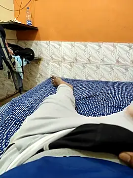 Snapshot of Horny_indian_dick chatting on May 18, 2026, 6:45 pm Horny indian dick online show from May 18, 2026, 6:45 pm