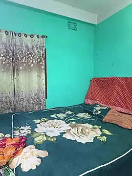 Hot Cupole online show from July 25, 2026, 3:18 pm