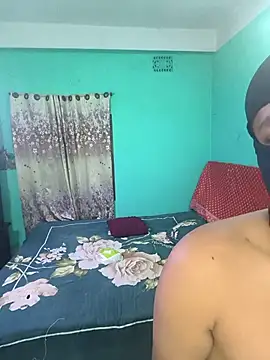 Hot Cupole online show from August 4, 2026, 3:27 pm