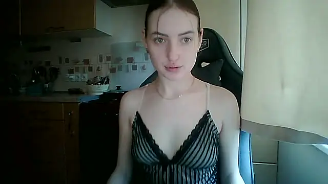 Lisanta online show from May 31, 2026, 10:43 am