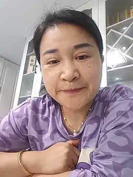 sisi569 online show from April 20, 2026, 3:20 am