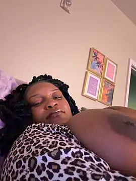 thedarkenchantress online show from April 28, 2026, 1:37 am