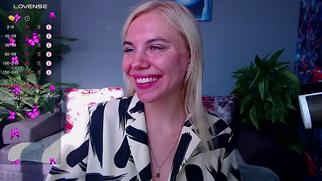 Snapshot of FromRussia chatting on July 20, 2026, 1:24 am FromRussia online show from July 20, 2026, 1:24 am