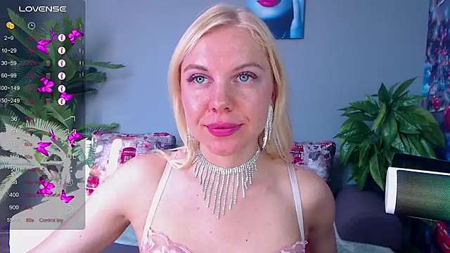 Snapshot of FromRussia chatting on July 15, 2026, 1:34 am FromRussia online show from July 15, 2026, 1:34 am