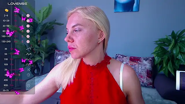 Snapshot of FromRussia chatting on July 10, 2026, 4:01 am FromRussia online show from July 10, 2026, 4:01 am