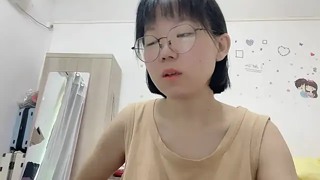 Snapshot of Belle-LL chatting on April 30, 2026, 8:21 am Belle-LL online show from April 30, 2026, 8:21 am