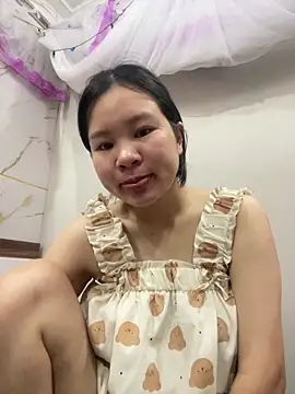 Snapshot of Swan_69 chatting on May 7, 2026, 2:05 am Swan 69 online show from May 7, 2026, 2:05 am