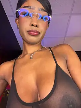 CocoaLuxeXXX online show from May 22, 2026, 1:09 pm