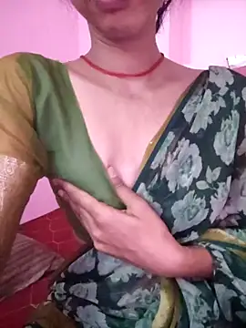 Vidhya Balan143 online show from May 5, 2026, 3:48 pm