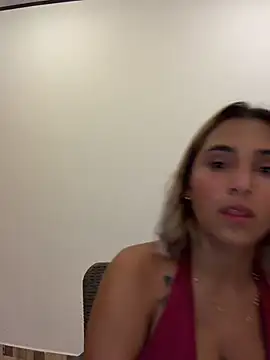 Snapshot of LoisC chatting on July 25, 2026, 1:24 am LoisC online show from July 25, 2026, 1:24 am