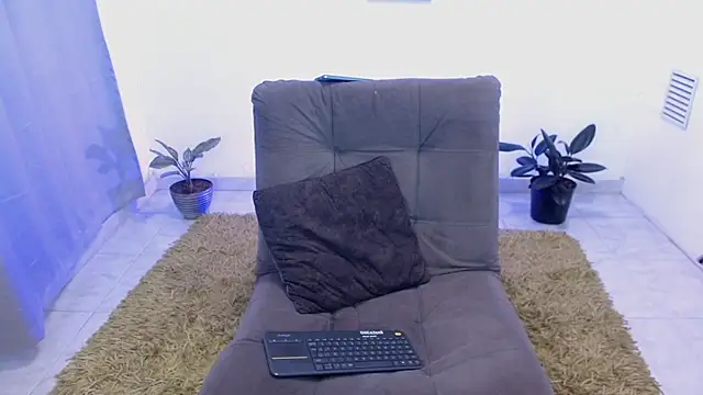 zoriel bigcock online show from May 24, 2026, 6:08 pm