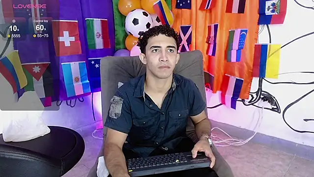 caius bigcock1 online show from June 20, 2026, 12:21 pm