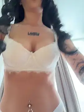 MaryMe3 online show from April 28, 2026, 11:03 am