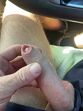 givemeahandpls online show from April 21, 2026, 12:23 am