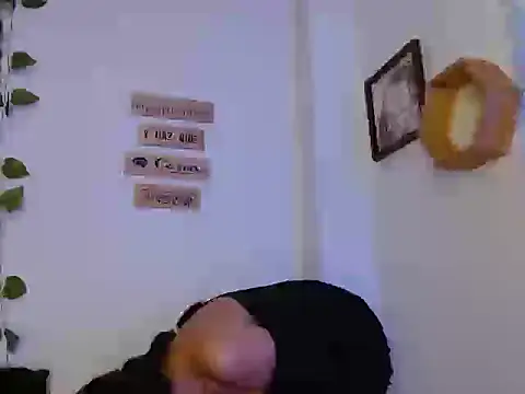 Snapshot of Jennal-Guerrero chatting on May 20, 2026, 11:46 pm Jennal-Guerrero online show from May 20, 2026, 11:46 pm